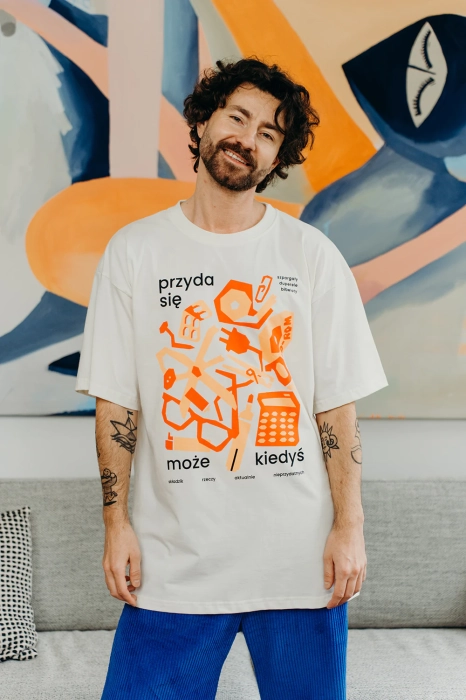 Przyda się koszulka oversize unisex